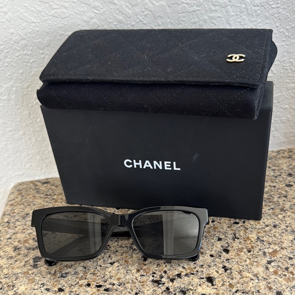 CHANEL Black Sunglasses with Quilted Case and box